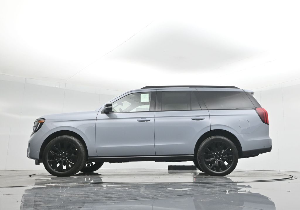 2025 Ford Expedition Platinum Image 33 of 56