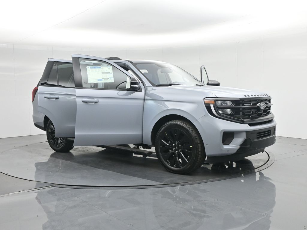 2025 Ford Expedition Platinum Image 11 of 56