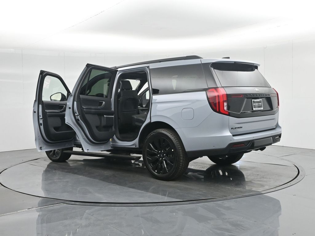 2025 Ford Expedition Platinum Image 30 of 56