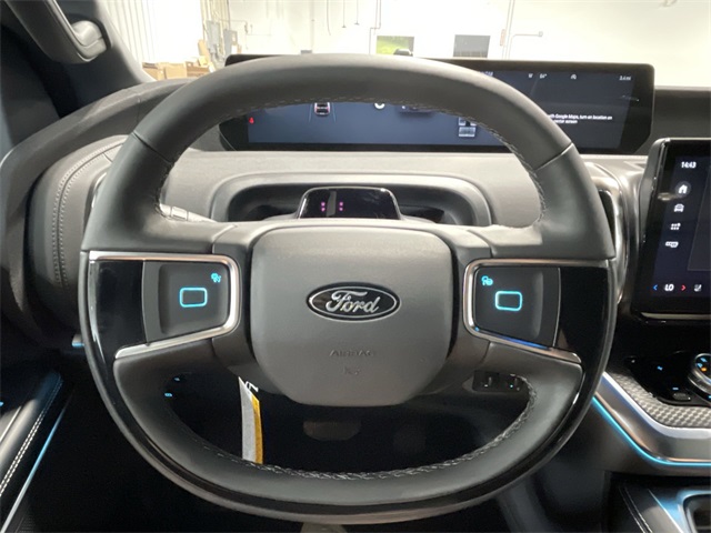 2025 Ford Expedition Platinum Image 22 of 38