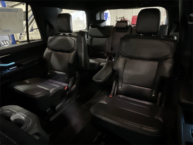 2025 Ford Expedition Platinum Image 19 of 38