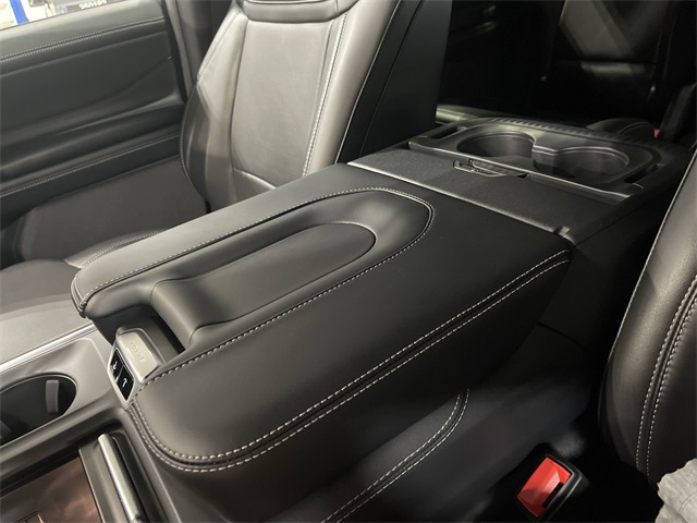 2025 Ford Expedition Platinum Image 37 of 38