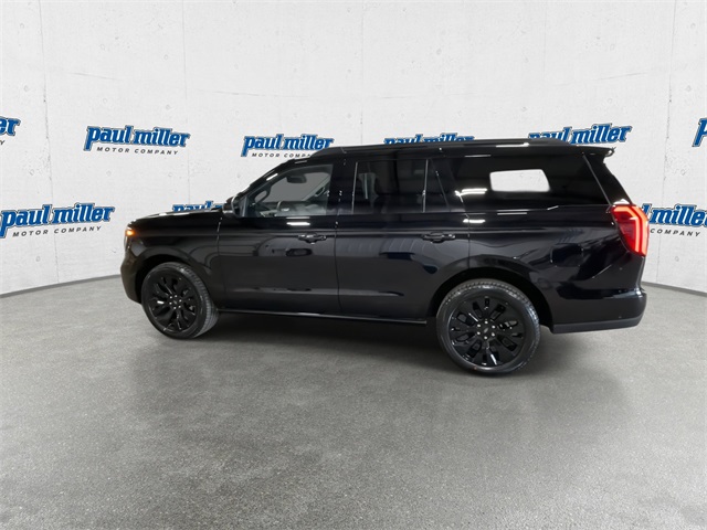 2025 Ford Expedition Platinum Image 10 of 38