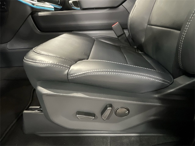 2025 Ford Expedition Platinum Image 29 of 38