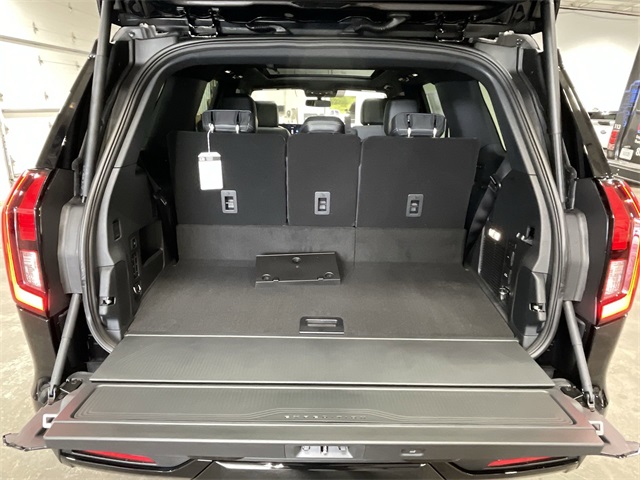 2025 Ford Expedition Platinum Image 16 of 38