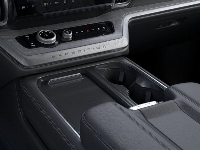 2025 Ford Expedition Platinum Image 15 of 23