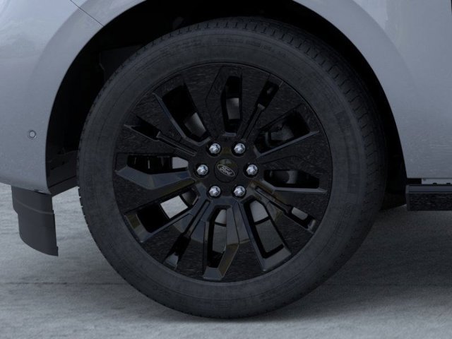 2025 Ford Expedition Platinum Image 9 of 23