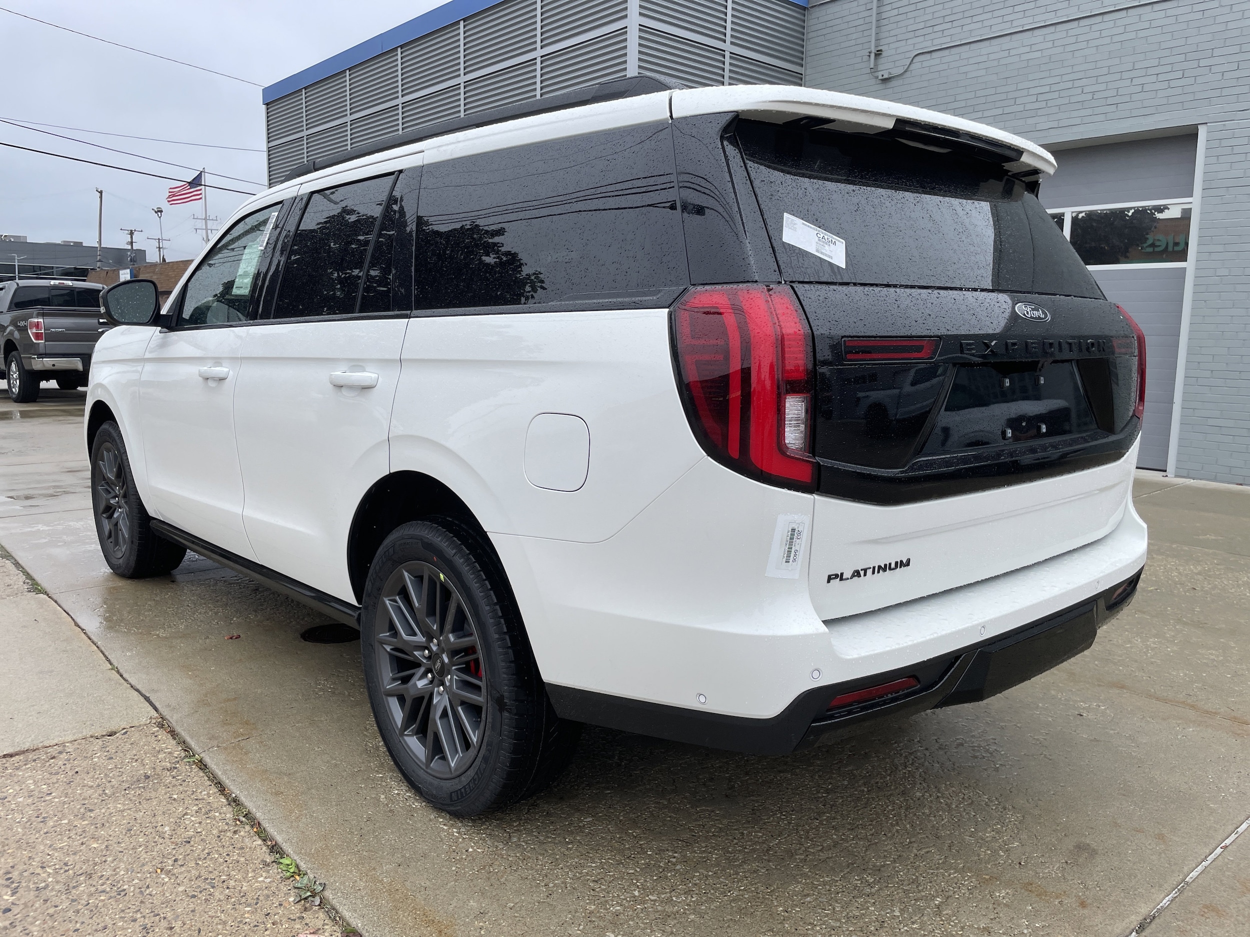 2025 Ford Expedition Platinum Image 6 of 15