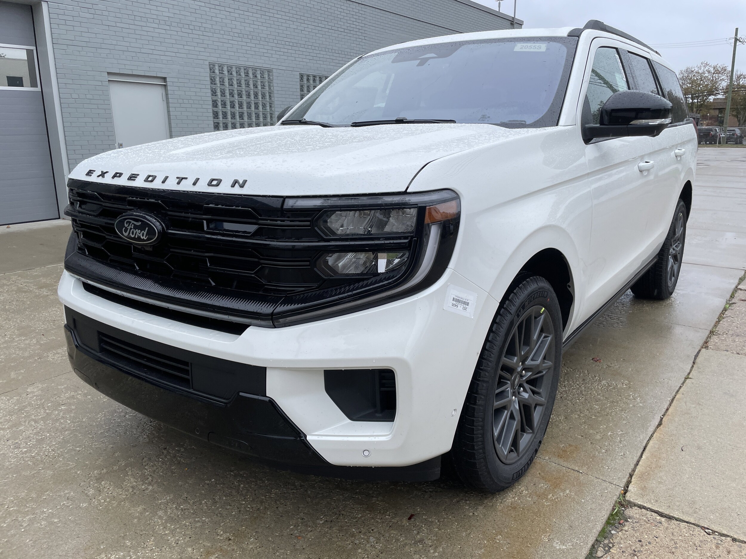 2025 Ford Expedition Platinum Image 13 of 15