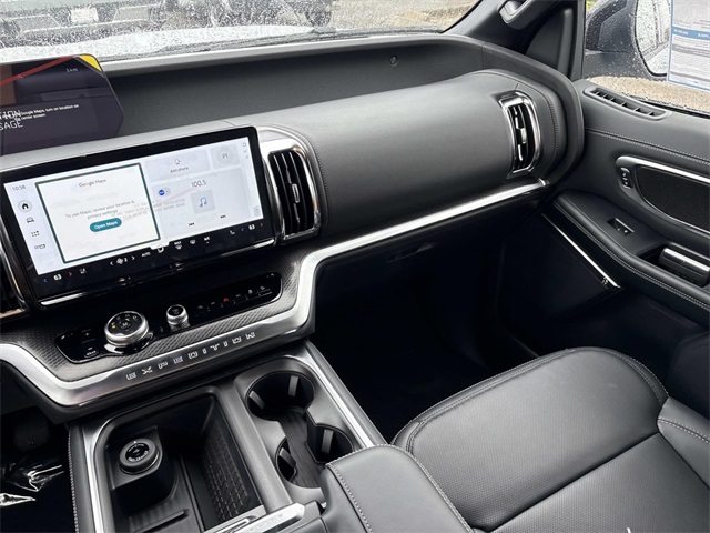 2025 Ford Expedition Platinum Image 16 of 30