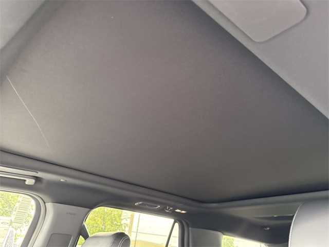 2025 Ford Expedition Platinum Image 25 of 30