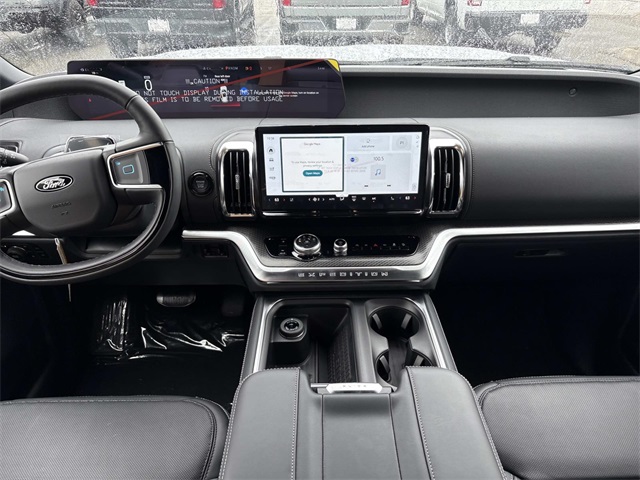 2025 Ford Expedition Platinum Image 15 of 30
