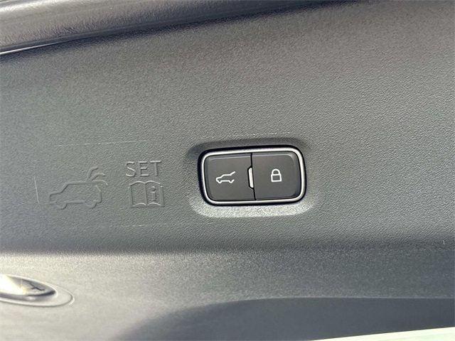 2025 Ford Expedition Platinum Image 23 of 30