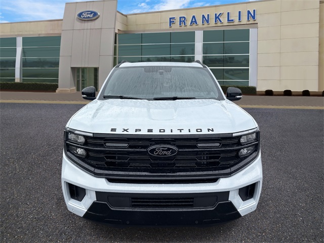2025 Ford Expedition Platinum Image 2 of 30