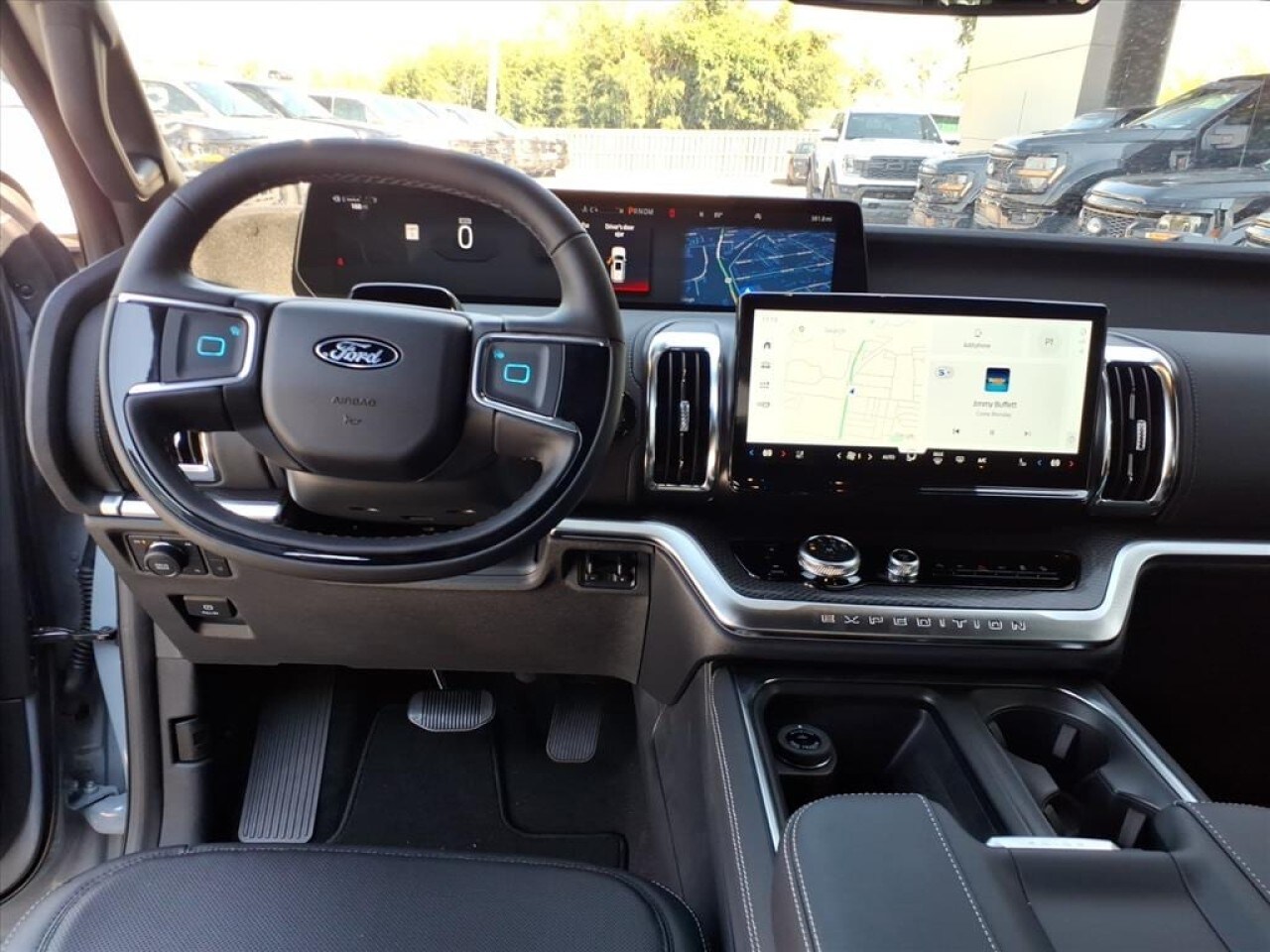 2025 Ford Expedition Platinum Image 8 of 15