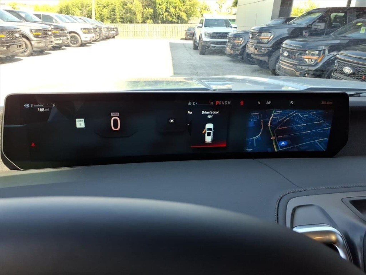 2025 Ford Expedition Platinum Image 14 of 15