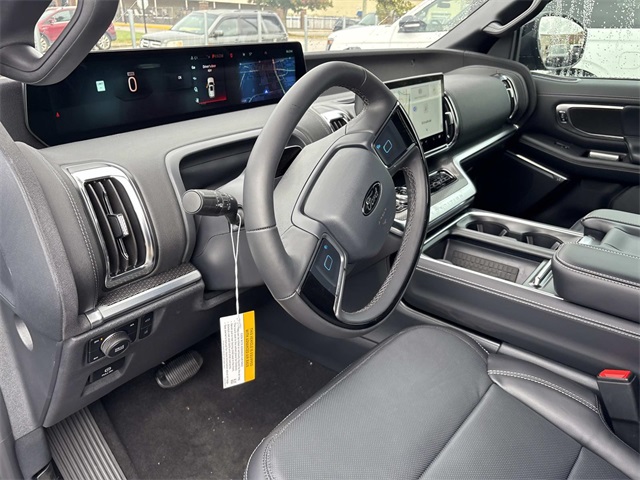 2025 Ford Expedition Platinum Image 15 of 33