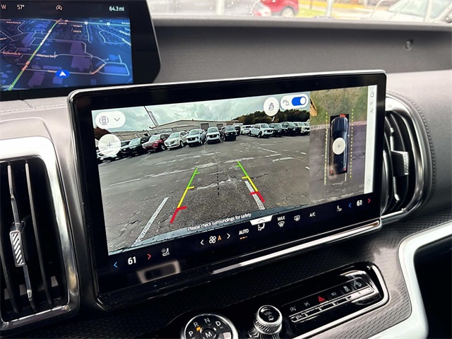 2025 Ford Expedition Platinum Image 19 of 33