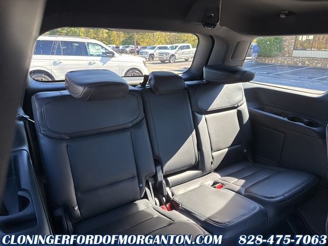 2025 Ford Expedition Platinum Image 12 of 46