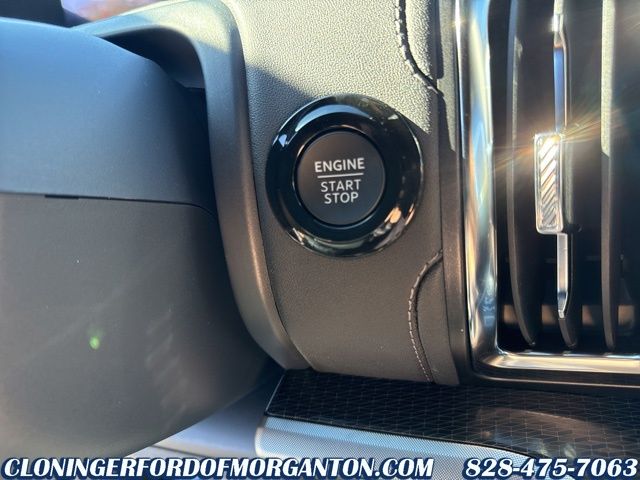 2025 Ford Expedition Platinum Image 44 of 46