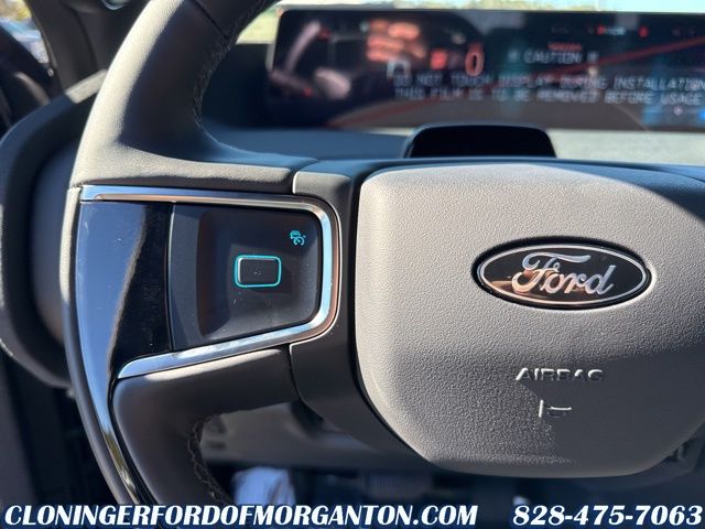 2025 Ford Expedition Platinum Image 24 of 46