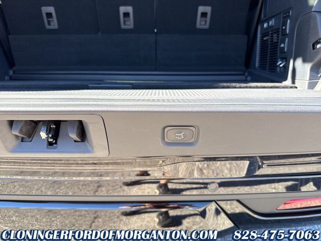 2025 Ford Expedition Platinum Image 40 of 46