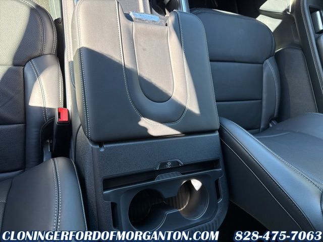 2025 Ford Expedition Platinum Image 15 of 46