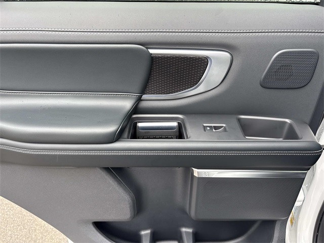 2025 Ford Expedition Platinum Image 22 of 30