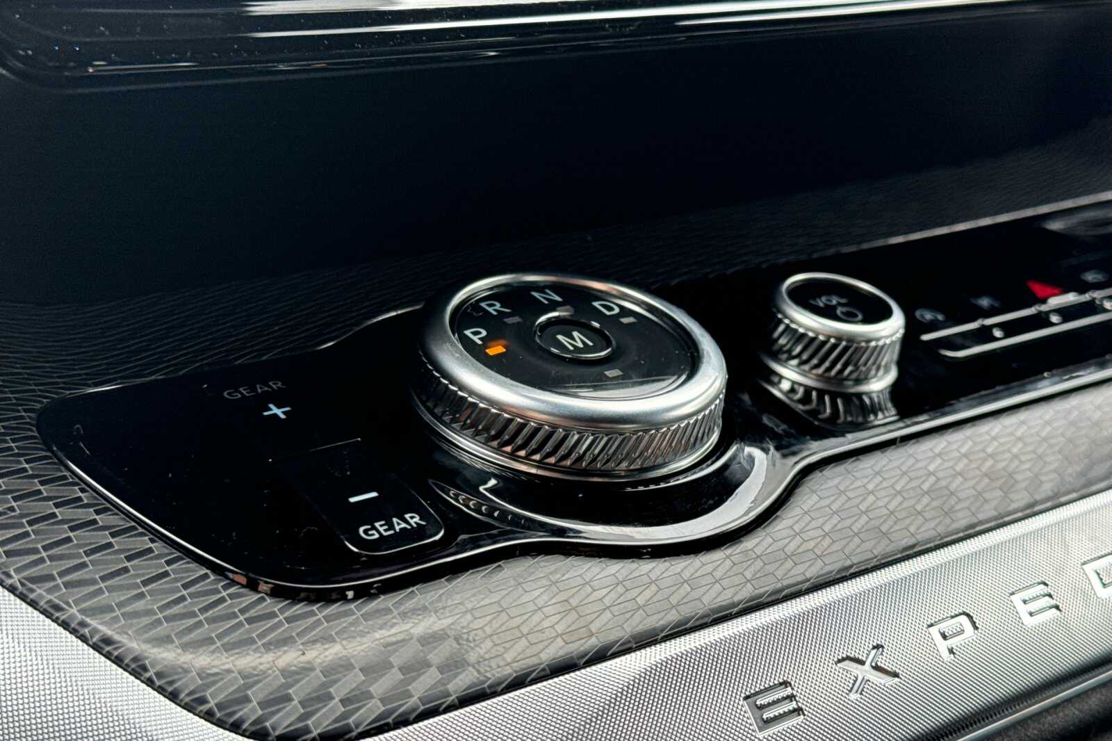 2025 Ford Expedition Platinum Image 25 of 26