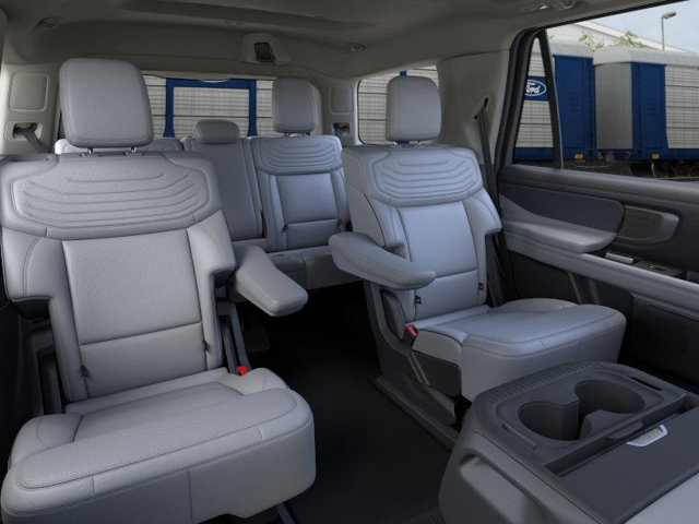 2025 Ford Expedition Platinum Image 12 of 23