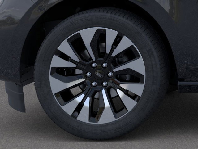 2025 Ford Expedition Platinum Image 9 of 23