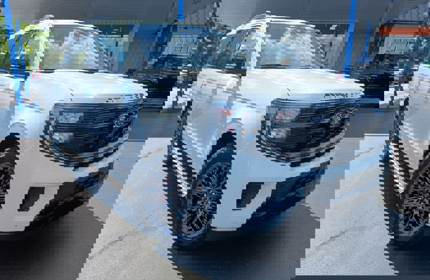 2025 Ford Expedition Platinum Image 6 of 33