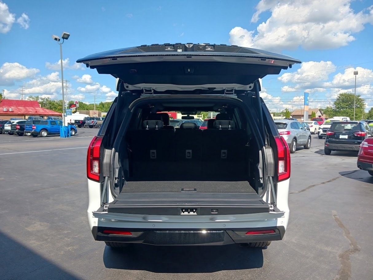 2025 Ford Expedition Platinum Image 13 of 33