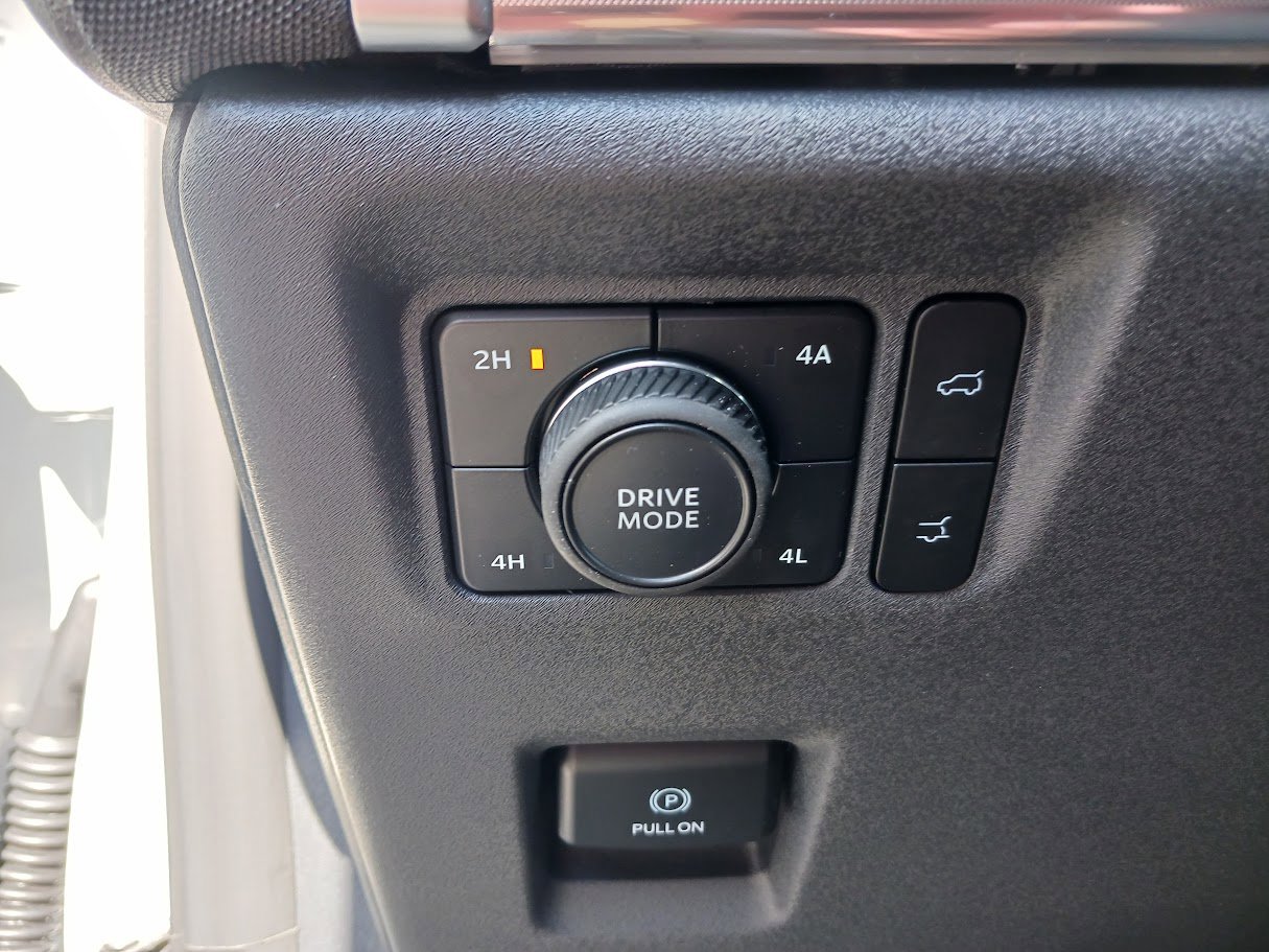 2025 Ford Expedition Platinum Image 24 of 33