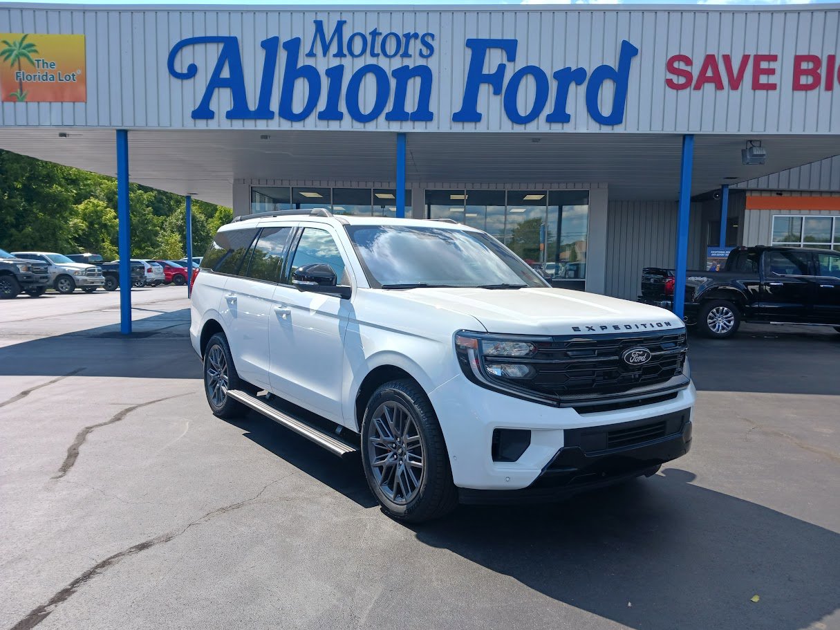 2025 Ford Expedition Platinum Image 4 of 33