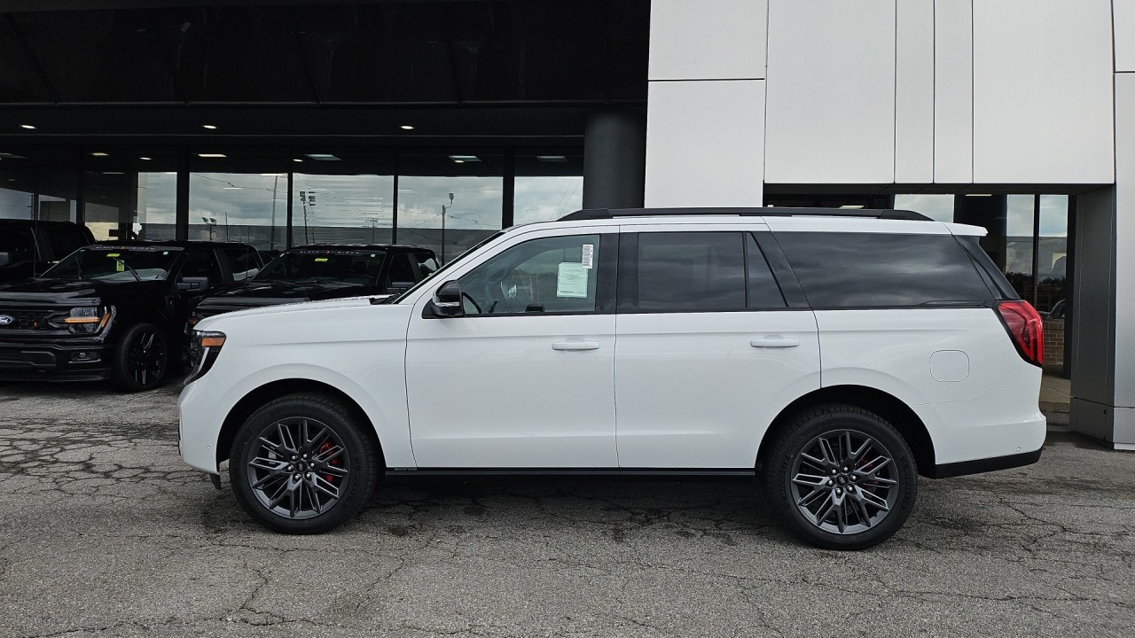 2025 Ford Expedition Platinum Image 4 of 17