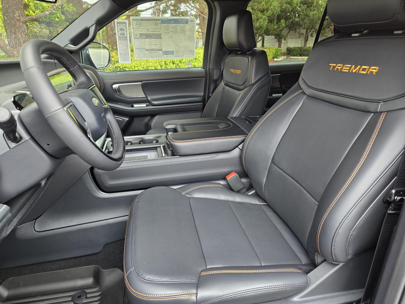 2025 Ford Expedition Tremor Image 11 of 28