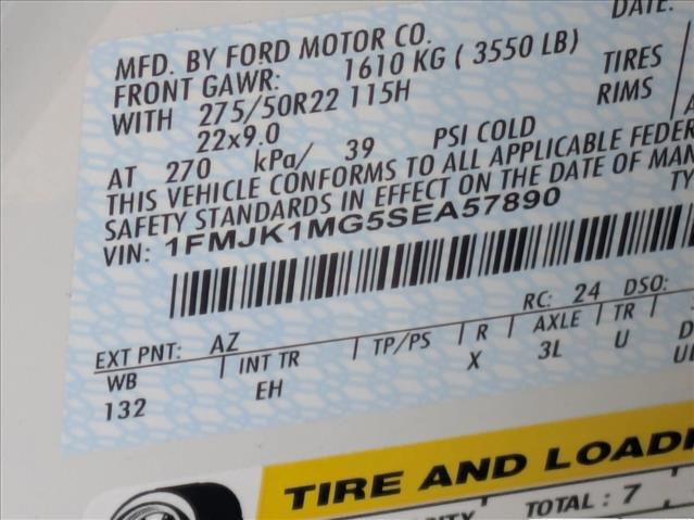 2025 Ford Expedition MAX Platinum Image 17 of 17