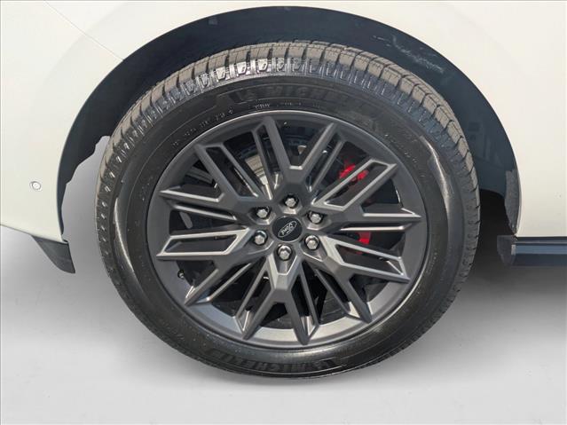 2025 Ford Expedition MAX Platinum Image 8 of 17