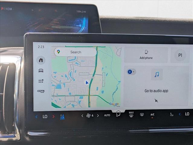 2025 Ford Expedition MAX Platinum Image 14 of 17