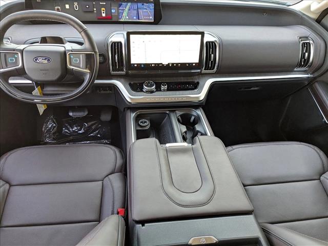 2025 Ford Expedition MAX Platinum Image 10 of 16