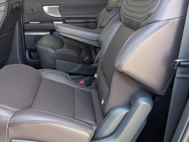 2025 Ford Expedition MAX Platinum Image 8 of 16