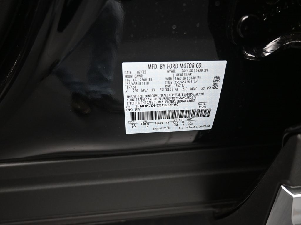 2025 Ford Explorer Active Image 27 of 32