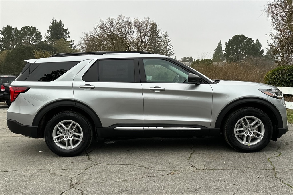 Vehicle image 5 of 29