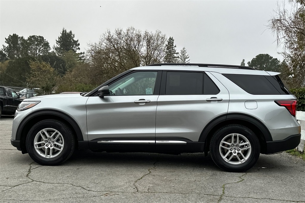 Vehicle image 9 of 29