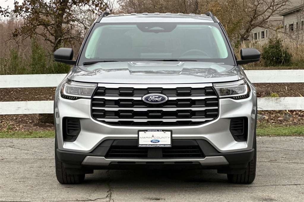 Vehicle image 2 of 29