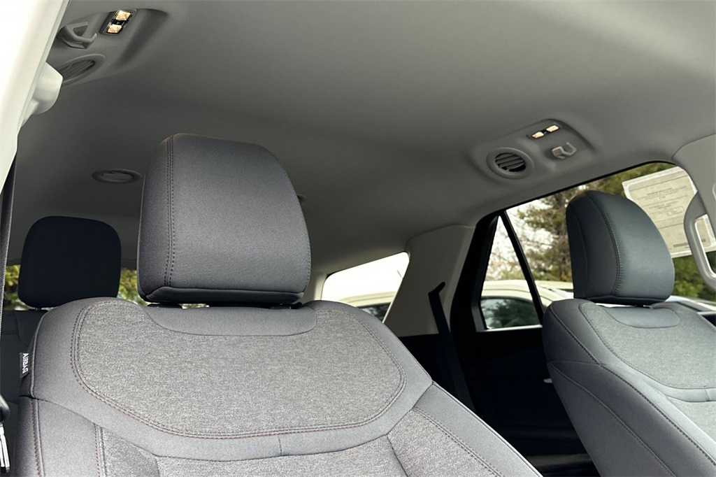 Vehicle image 14 of 29