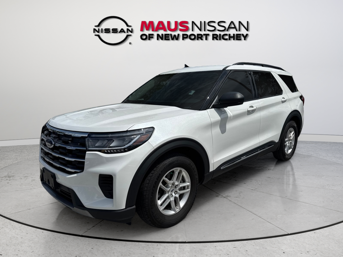 2025 Ford Explorer Active Image 1 of 43