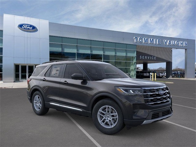 2025 Ford Explorer Active Image 4 of 23