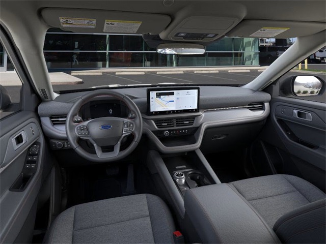 2025 Ford Explorer Active Image 13 of 23